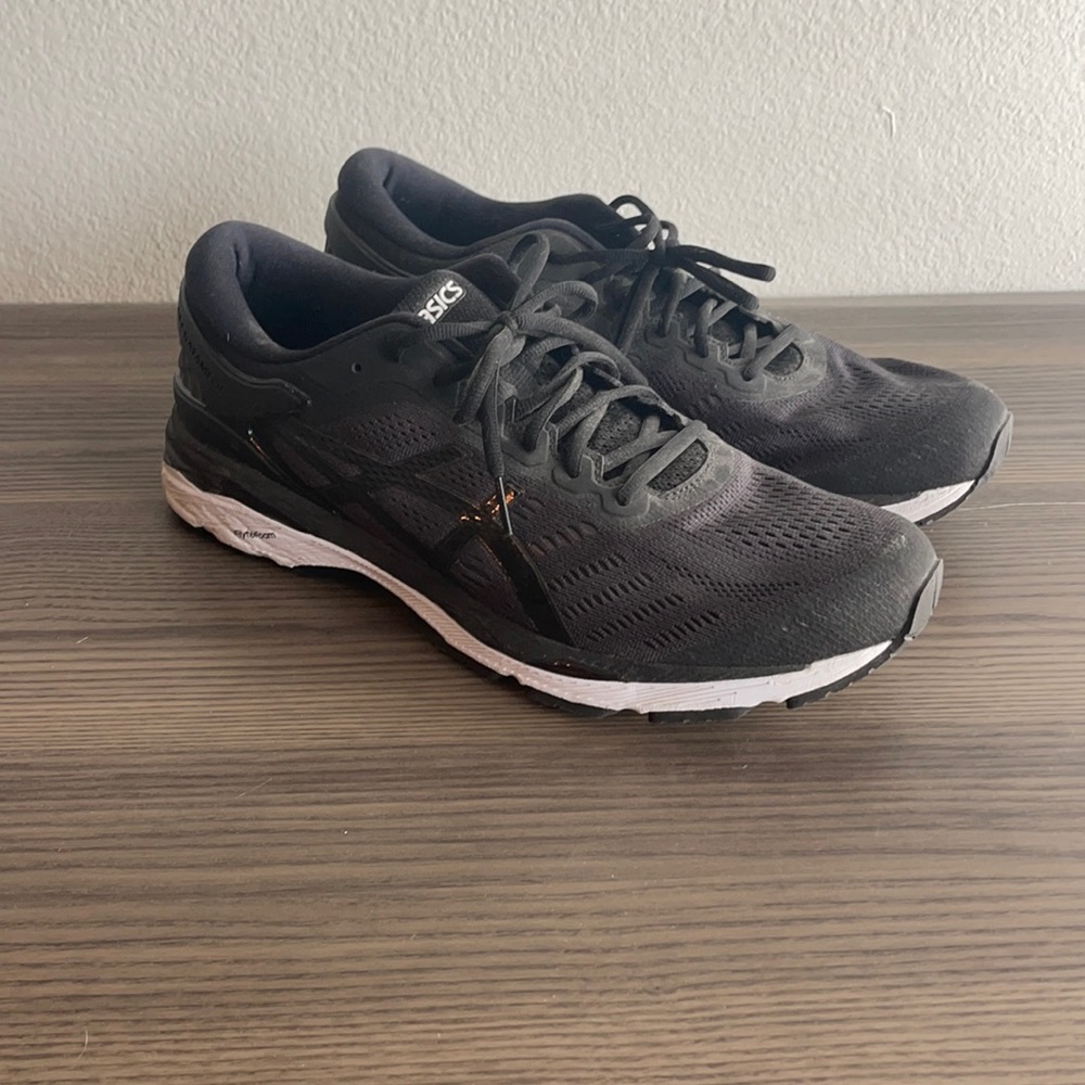 ASICS Kayano 24